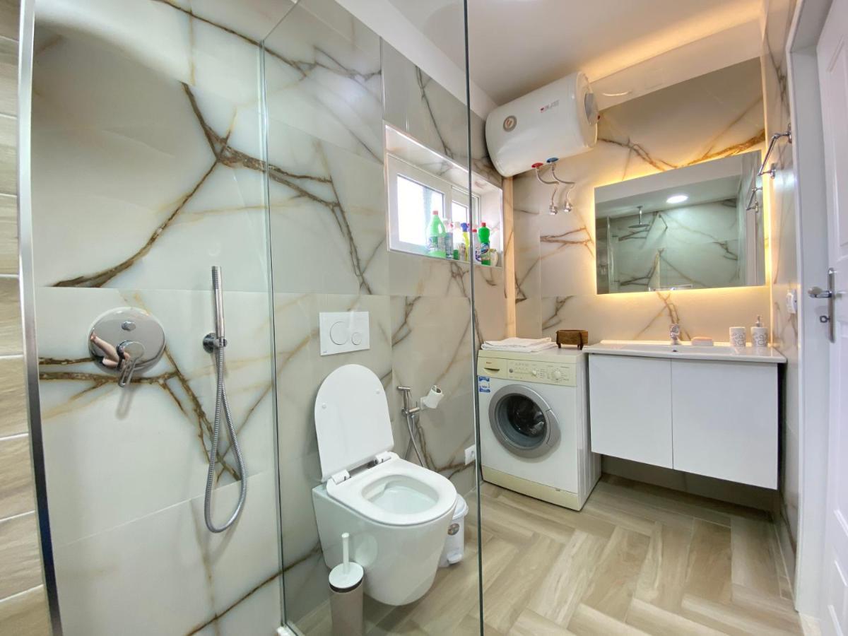 Saranda Apartment Brajan ภายนอก รูปภาพ