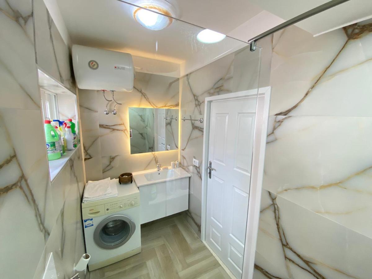 Saranda Apartment Brajan ภายนอก รูปภาพ